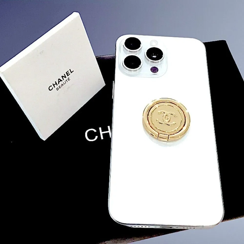 CHANEL INTERLOCHEN CC RING PHONE HOLDER GOLD TONE GWP IN ITS ORIGINAL PA…